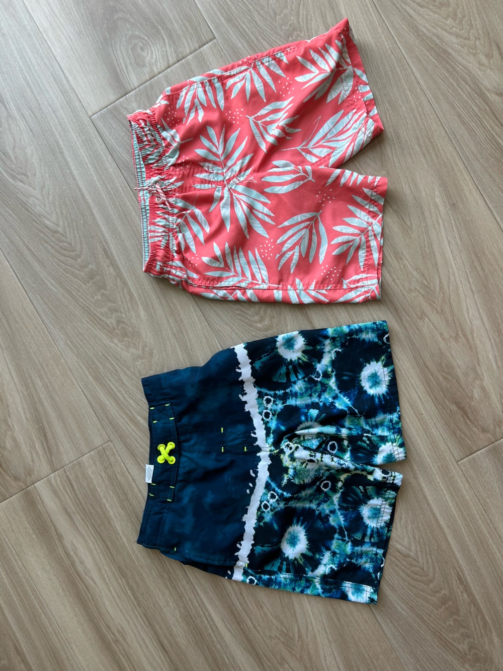 Cat & Jack Coral Leaf and Navy Tie-Dye Kids Swim Shorts Set